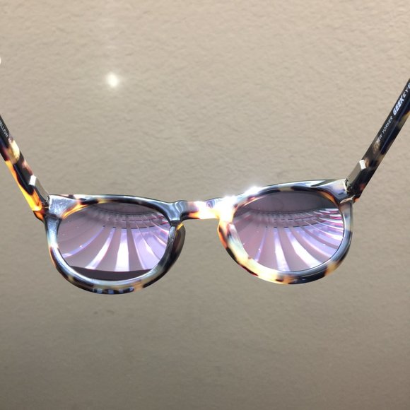 Geek New Yorker Red Sunglasses - MISC070 - Picture 4 of 6